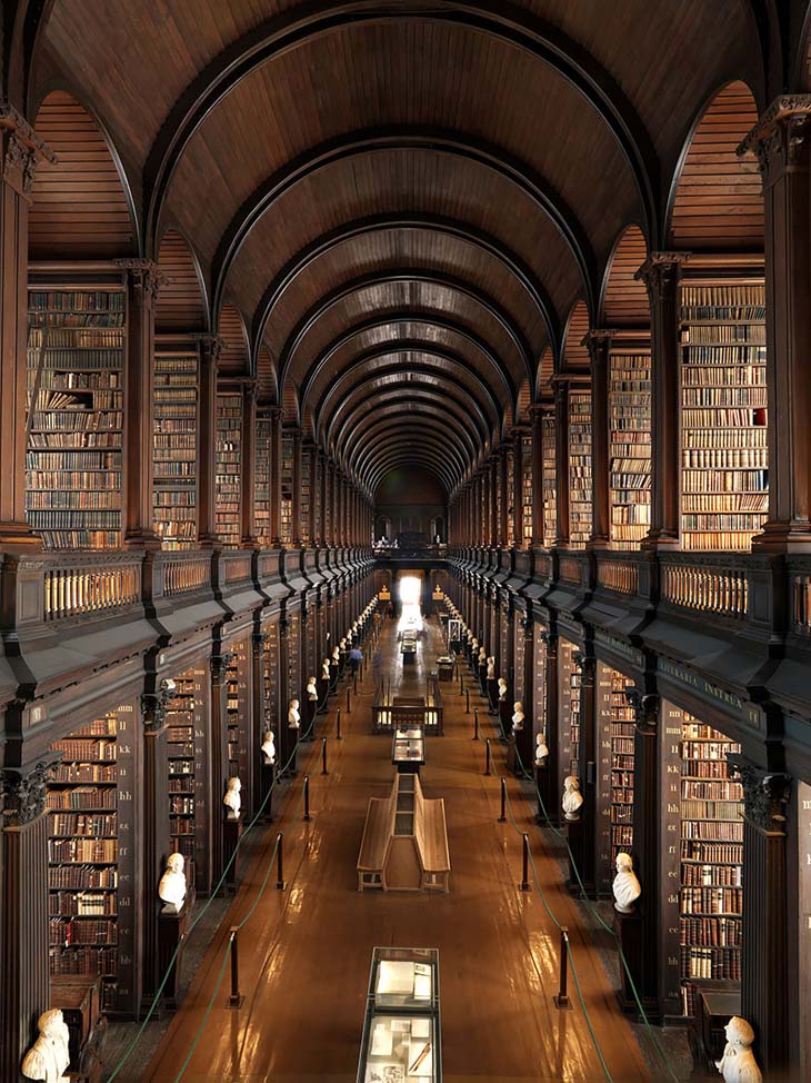 Biblioteca do Trinity College (Dublin - Irlanda)