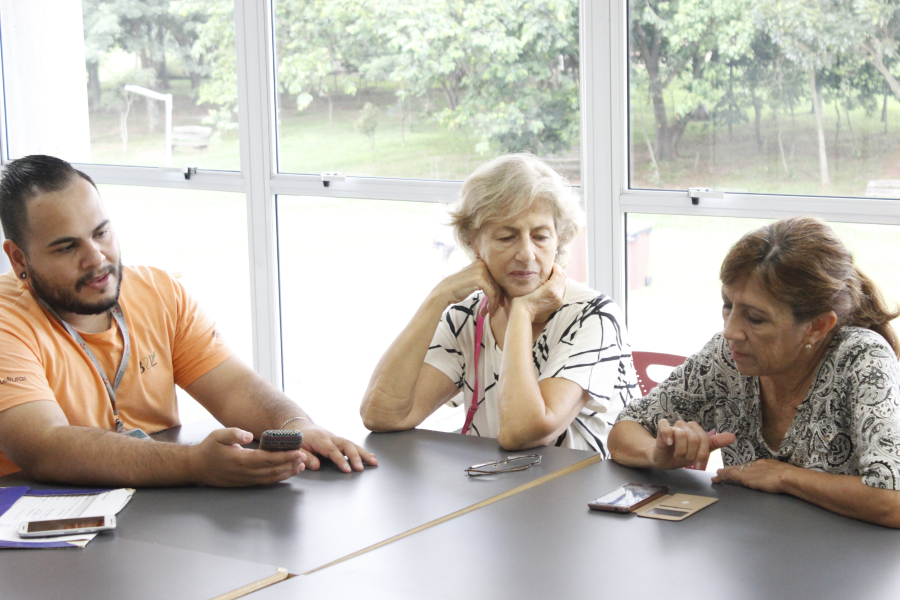 Tecnologia Dia a Dia: Oficina de Smartphones e Redes Sociais (+60)